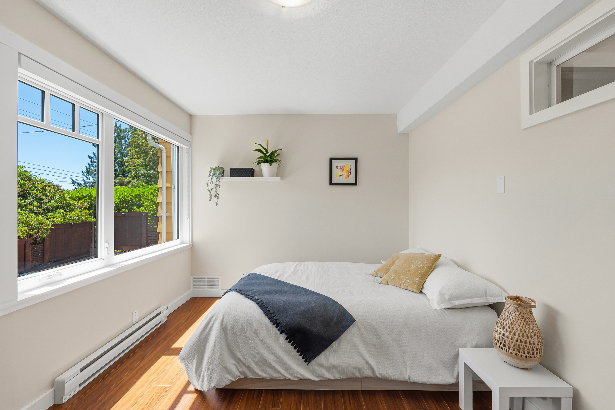 6577 Marine Drive